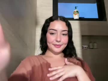 girl My Sexy Wet Pussy Cam On Chaturbate with heyitscoco_xx