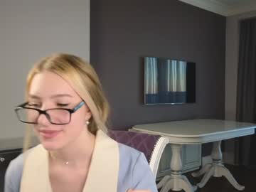 girl My Sexy Wet Pussy Cam On Chaturbate with lorabowman